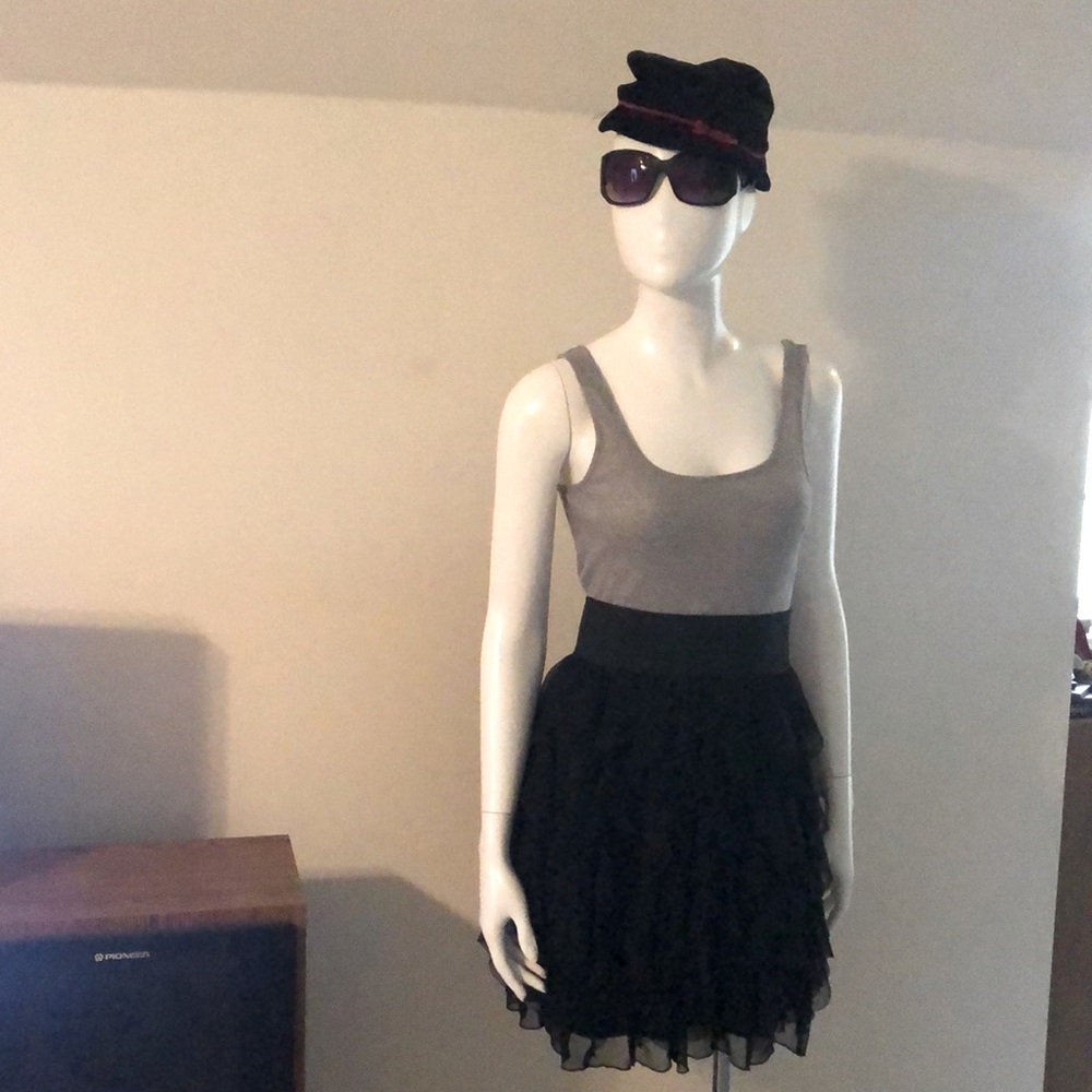Gals Sleeveless Gray Ribbed and Black Ruffle Dress